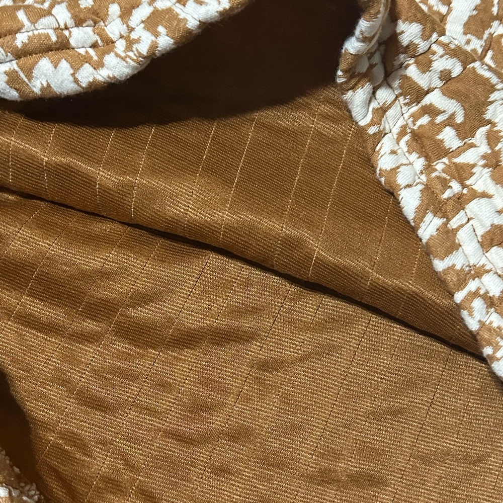 Stylish Brown Patterned Top - image 3